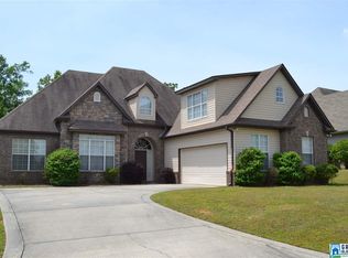 229 Camden Lake Dr, Calera, AL 35040