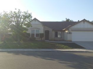 2444 Greenfield Ave, Clovis, CA 93611