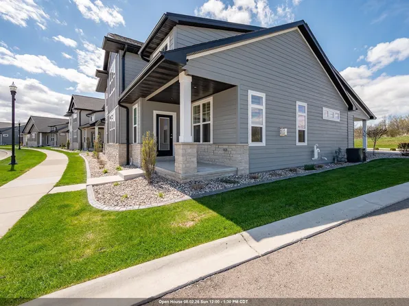 2812 Elm Tree Hl, Green Bay, WI 54313