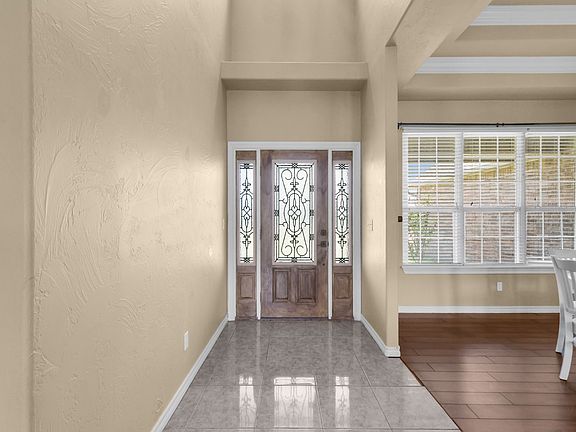 2nd image of 68 Country Hill Rd