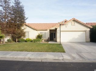 848 Del Rio Dr, Los Banos, CA 93635