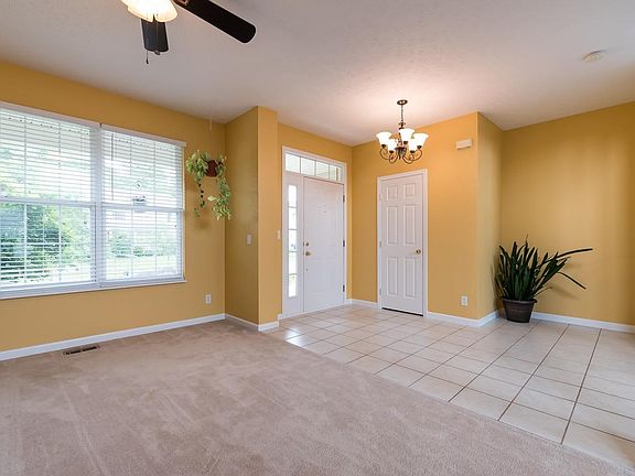 4th image of 502 Park Pl