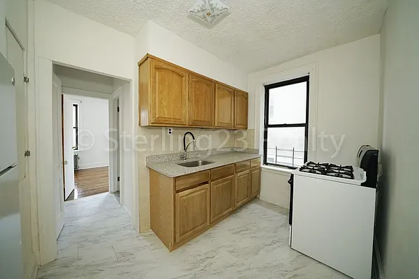 Rented by Sterling Realty Solution Inc | media 4