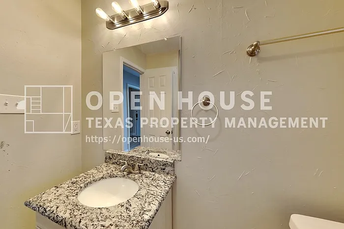 121 Princeton Cir — Photo 16
