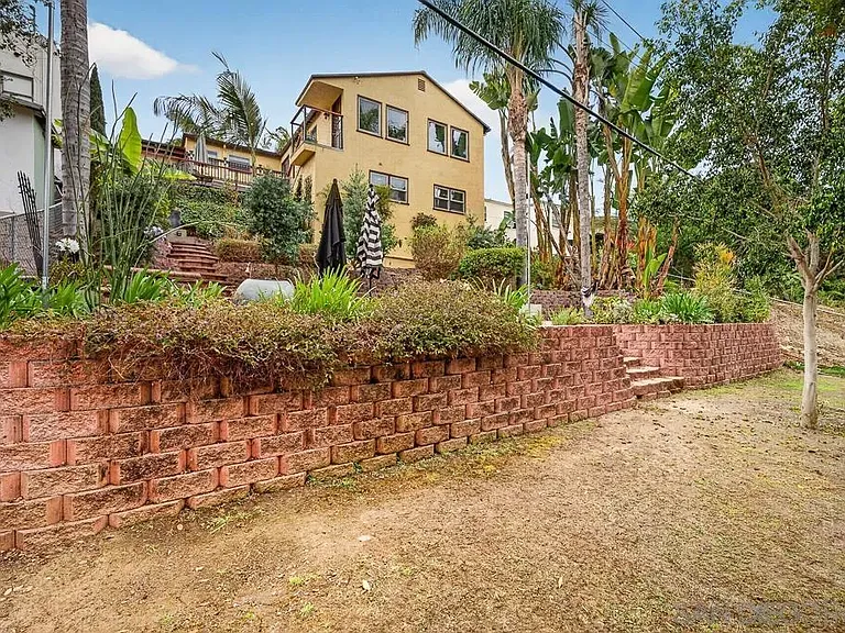 5438 Gilbert Dr #C — Photo 33