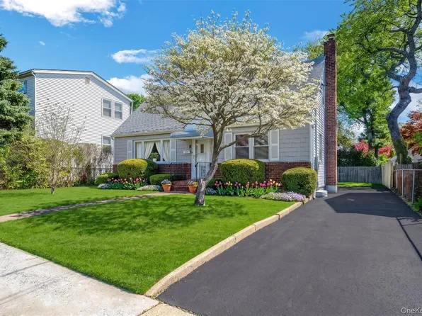 28 Miller Street #2, Glen Cove, NY 11542