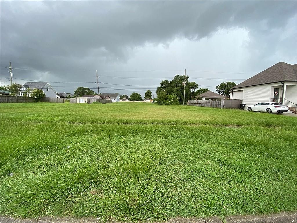 900 Perrin Dr, Arabi, LA 70032 Zillow