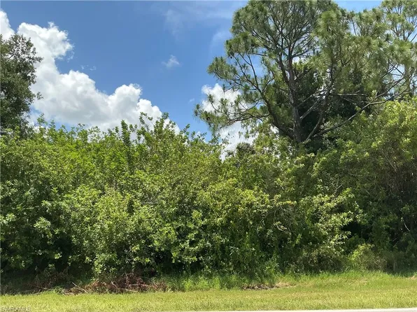 18020 Wintergarden AVE, PORT CHARLOTTE, FL 33948