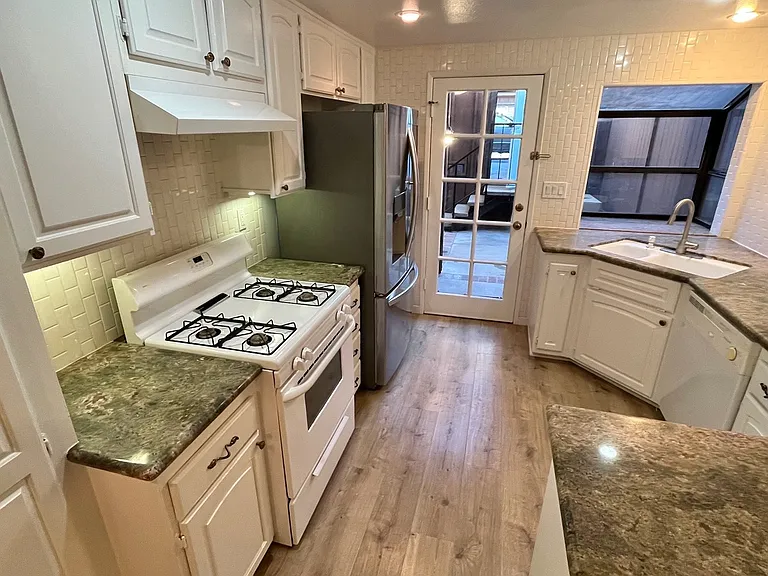 kitchen. (Stove/oven will be upgraded)