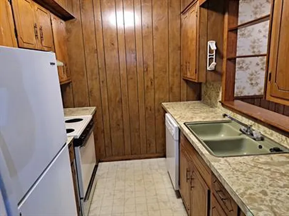 812 N 13th St APT 1, Ozark, AR 72949