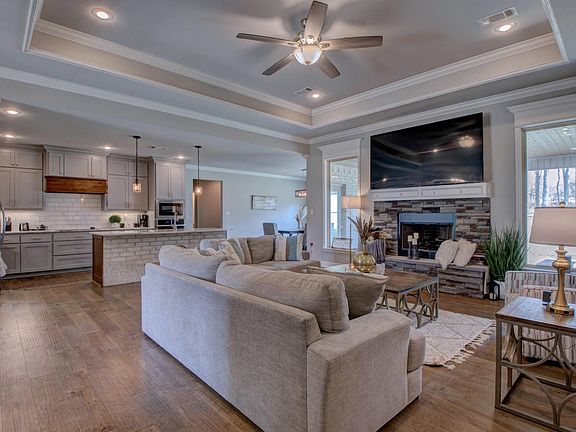 4th image of 9024 Greenstone Dr