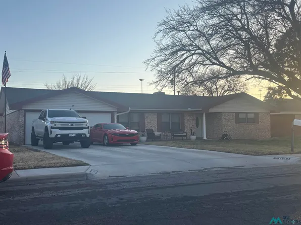 631 W Silver Dr, Hobbs, NM 88240