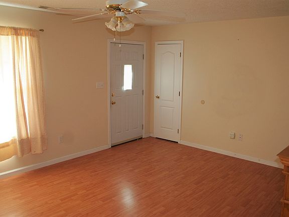 2nd image of 145 Sunkist Village Dr