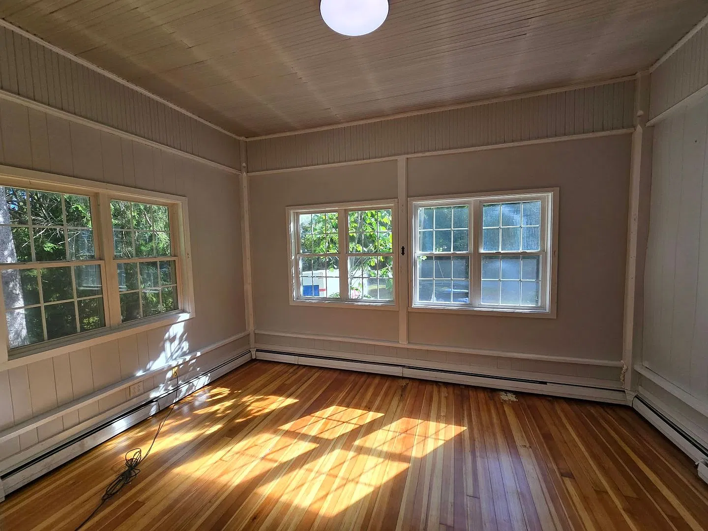 15 Carr — Photo 2