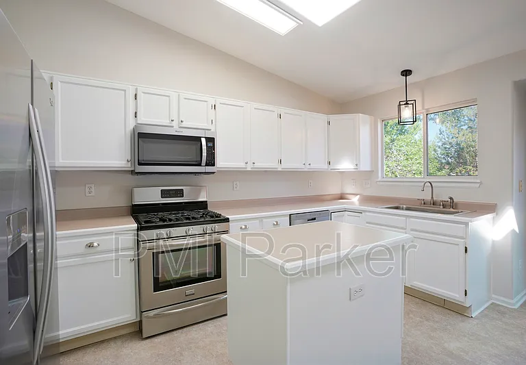 16041 Bluebonnet Dr — Photo 6
