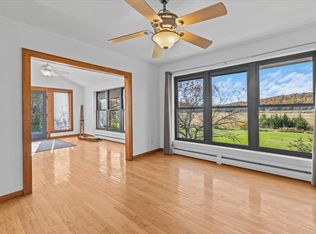 1142 Prindle Rd, Charlotte, VT 05445