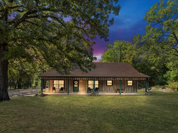 230 Rs County Rd, Pt, TX 75472