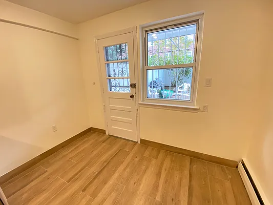Rented by Voro, LLC | media 9