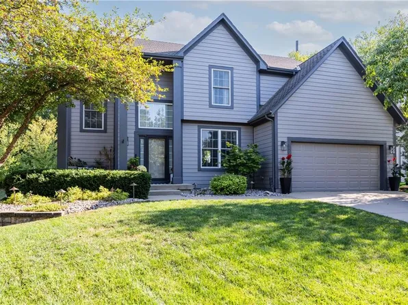 15912 W 160th St, Olathe, KS 66062