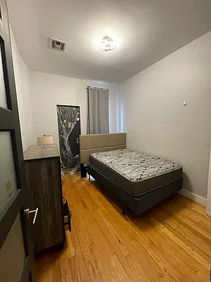 Rented by Aron Fried, LREB | media 11