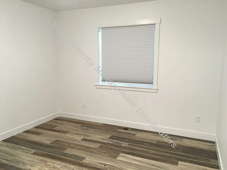 214 Sandpiper Dr — Photo 12