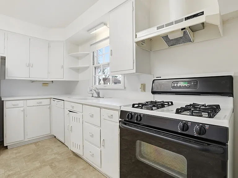 6925 W 14th Ave — Photo 11