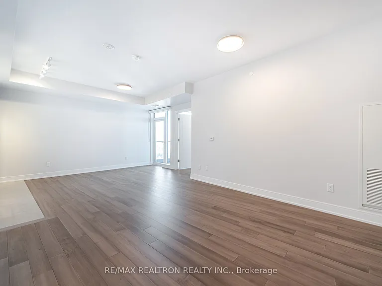 2525 Bathurst St #1101 — Photo 4