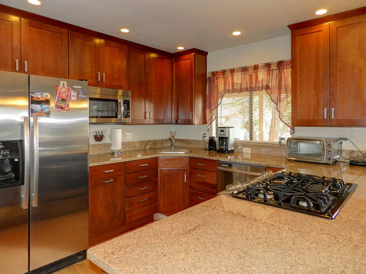 3 bed, 1651 sqft, $3,600 — Photo 4