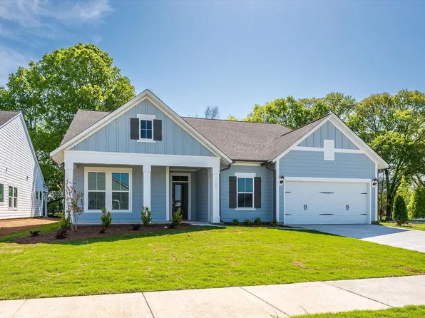 7185 Chamberlain Dr, Harrisburg, NC 28075