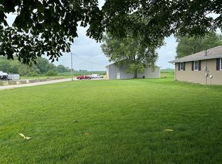 205 N 3rd St, Fisher, IL 61843