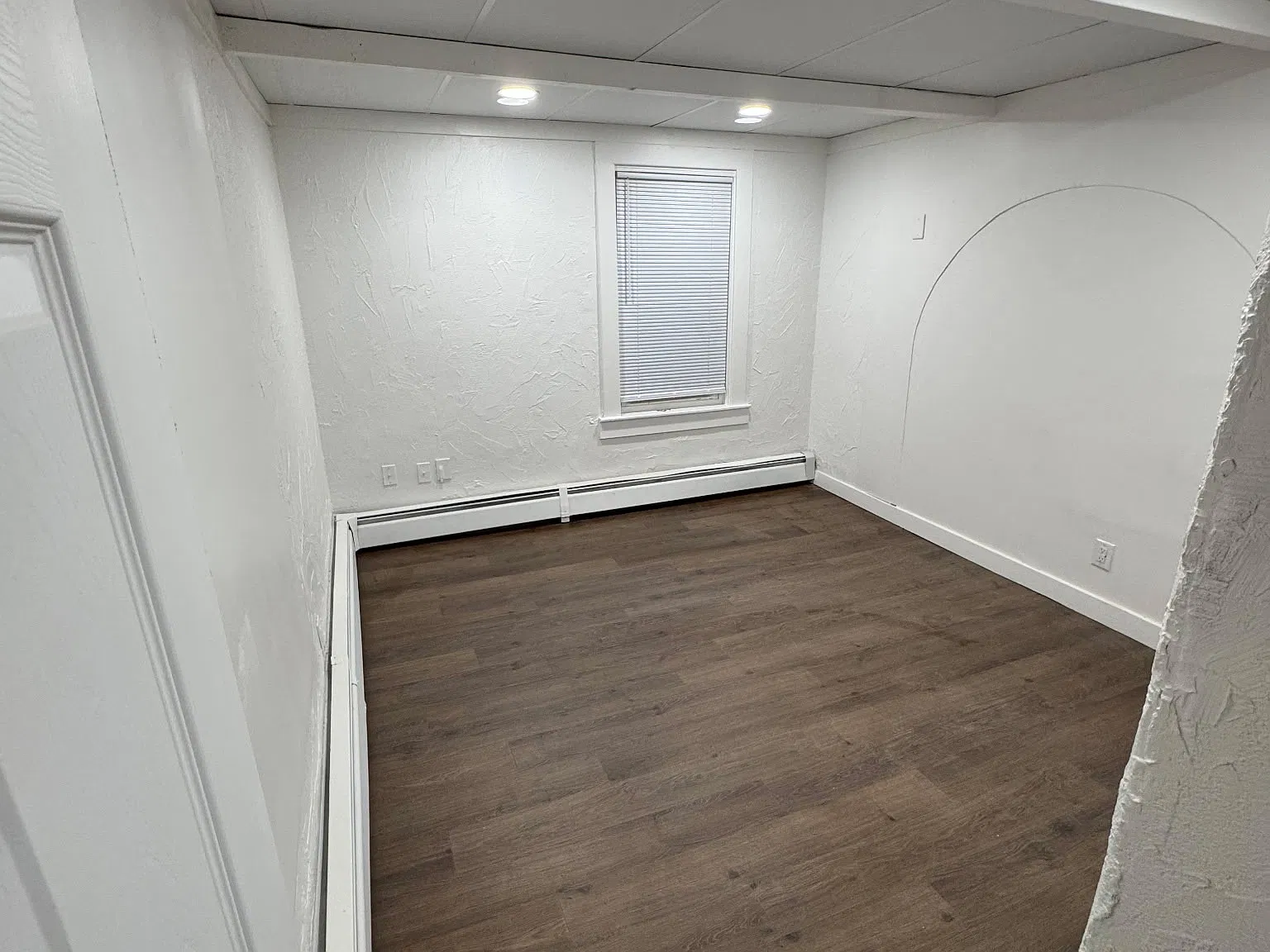 2 bed, 1100 sqft, $1,575 — Photo 4