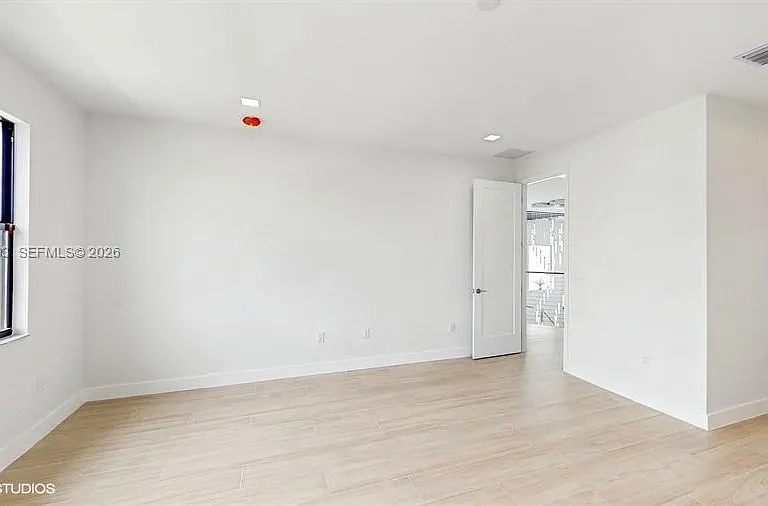8350 Royal County Down Rd — Photo 25
