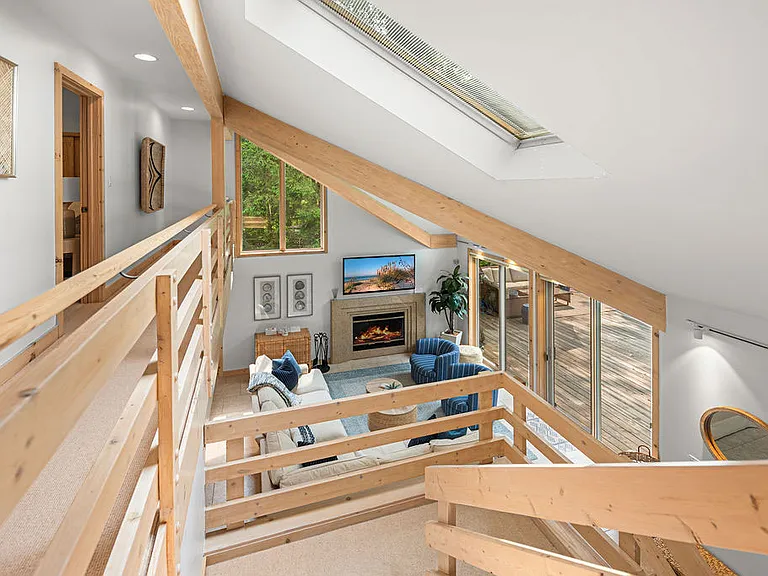 4095 Birchmont Trl — Photo 18