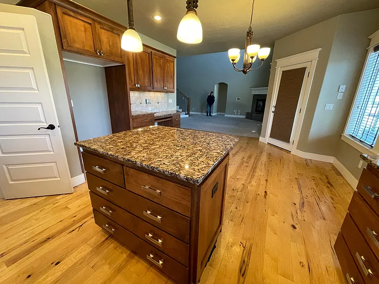 644 N Senora Way — Photo 11