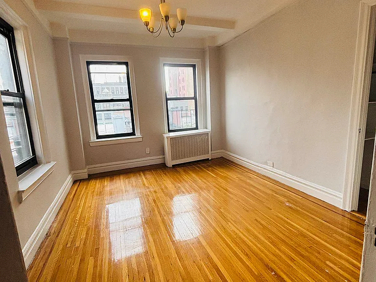 133 W 71st St #7C8C — Photo 29
