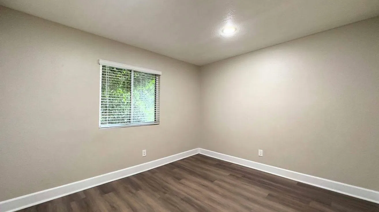 1 bed, 500 sqft, $1,735 — Photo 3