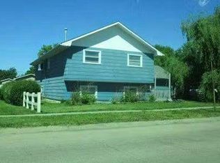 306 S Cedar Ave, Hastings, NE 68901