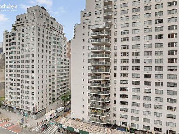 5th image of 301 E 63rd St APT 6J