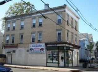 300 Court St, Elizabeth, NJ 07206