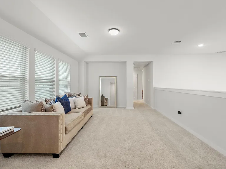 15210 Cortines Ct — Photo 29