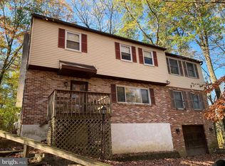 177 Meadowbrook Ln, Brookhaven, PA 19015