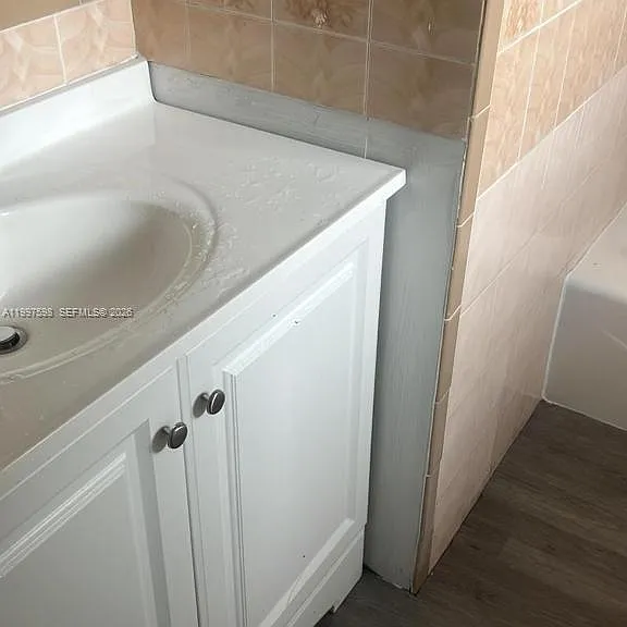 3347 SW 23rd St #1 — Photo 10