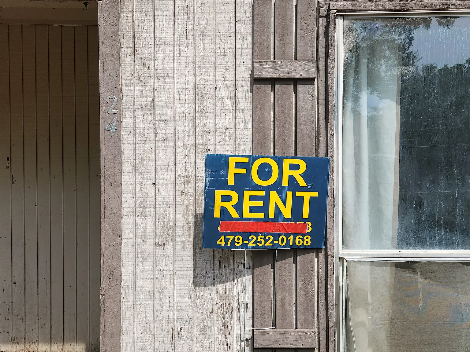 2 bed, 768 sqft, $800 — Photo 2