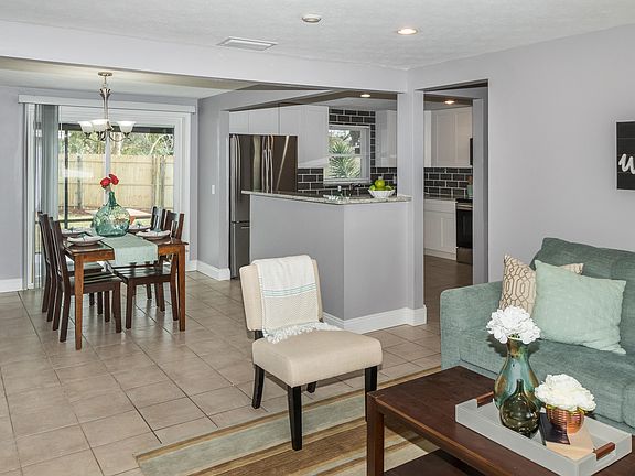 3rd image of 5721 Sonora Dr W