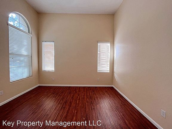 4th image of 1446 Maryland Heights Ave
