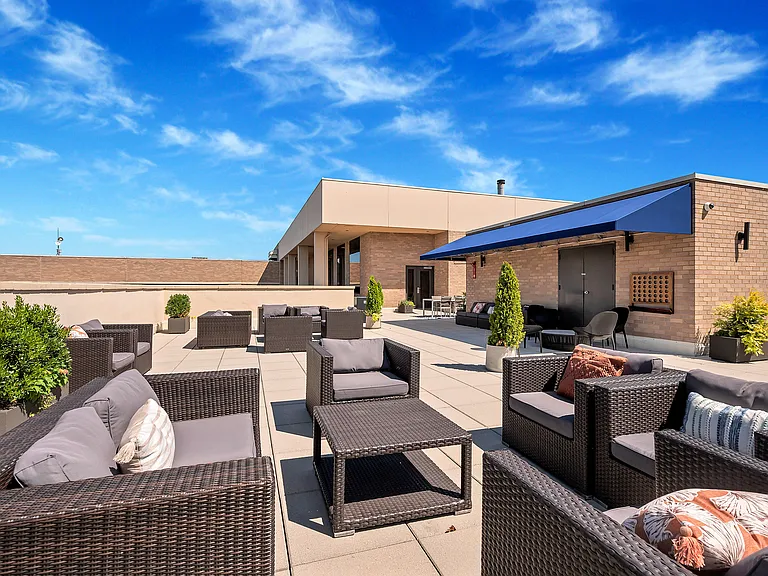 Rooftop Lounge Spaces