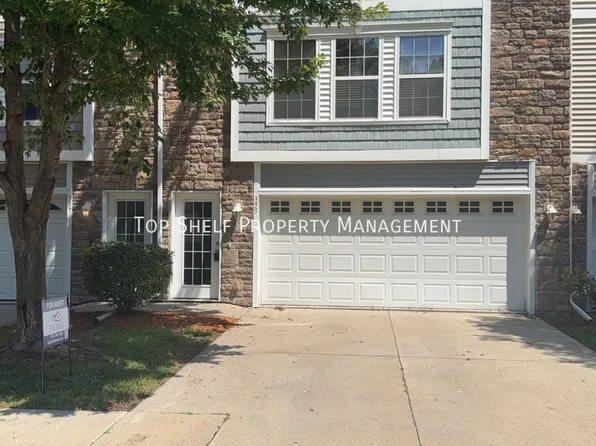 355 NE Olivewood, Waukee, IA 50263