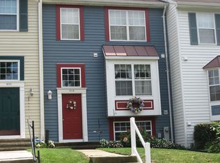525 Crossbridge Dr, Westminster, MD 21158