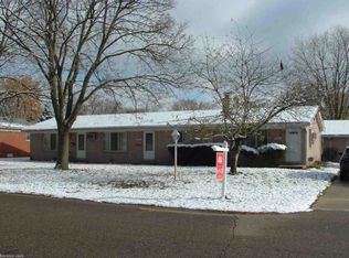 45056 Platt St, Utica, MI 48317