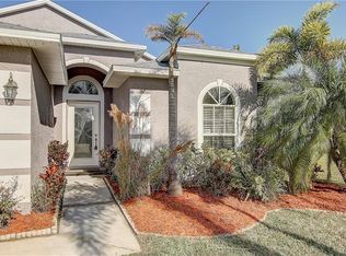 531 Cypress View Dr, Oldsmar, FL 34677